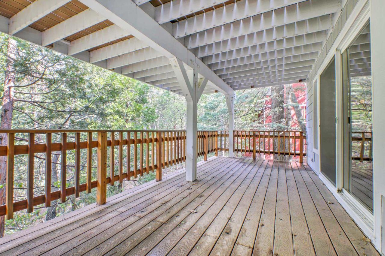 Gorgeous Lake Arrowhead Retreat Game Room And Deck Εξωτερικό φωτογραφία