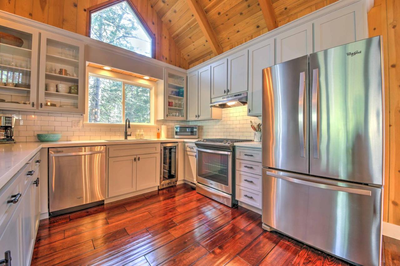 Gorgeous Lake Arrowhead Retreat Game Room And Deck Εξωτερικό φωτογραφία